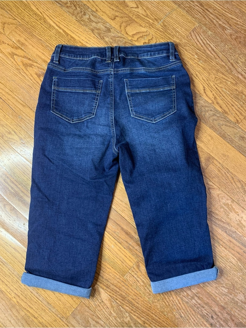 mySTYLE Dark Wash Denim Capris / Crop Jeans - Size 6 - Picture 4 of 8
